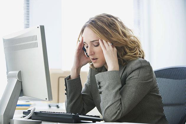 التوتر النفسي يؤذي أسنانك التوتر النفسي يؤذي أسنانك