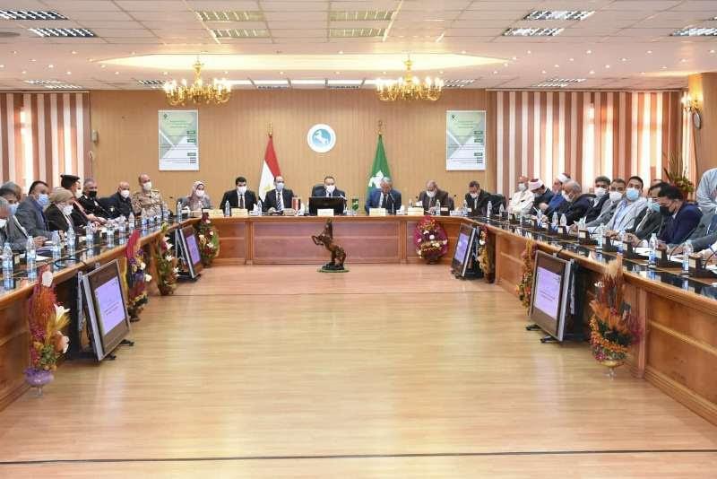 محافظ الشرقية يتابع أعمال تطوير "فلل الجامعة وكورنيش منيا القمح" محافظ الشرقية يتابع أعمال تطوير "فلل الجامعة وكورنيش منيا القمح"
