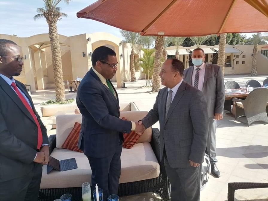 وزير المالية يبحث التعاون مع نظرائها بتنزانيا وزنزبار وزير المالية يبحث التعاون مع نظرائها بتنزانيا وزنزبار