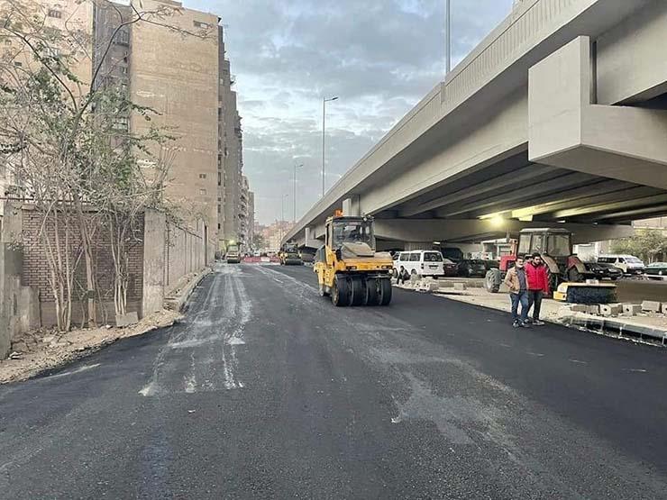 أعمال رفع كفاءة الطرق والمحاور المرورية بالأحياء