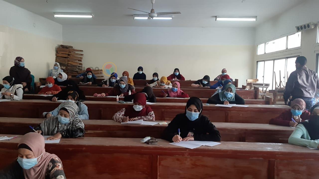 لجان امتحانات الفصل الدراسي الأول بجامعة الأزهر في أسيوط