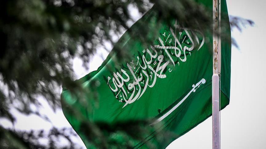ثلاثة سعوديين اعدام جنود سلطات النظام