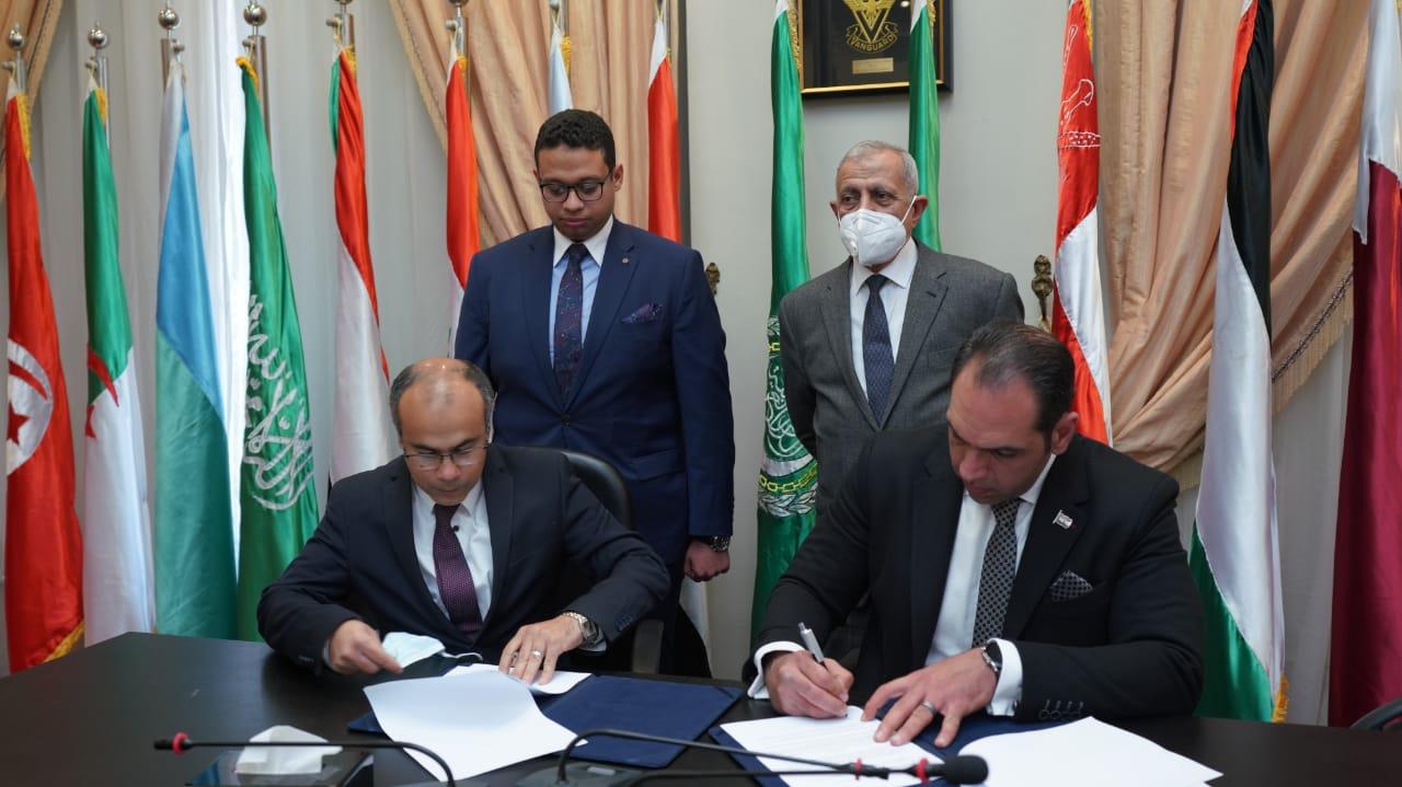 توقيع مذكرات تفاهم بين جامعة الإسكندرية والأكاديمية العربية 