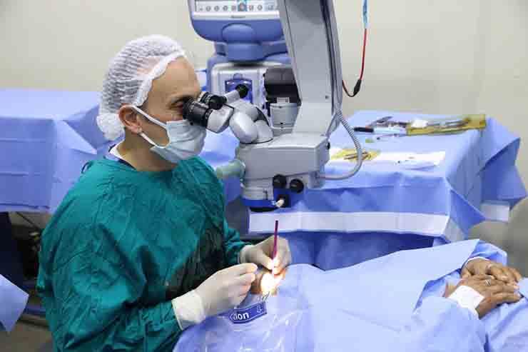 عمليات جراحية للعيون في قرى حياة كريمة