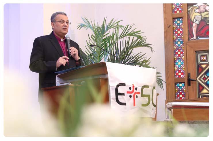 رئيس الإنجيلية يشهد تخريج الدفعة 149 من اللاهوت الإنجيلية بكنيسة مصر الجديدة
