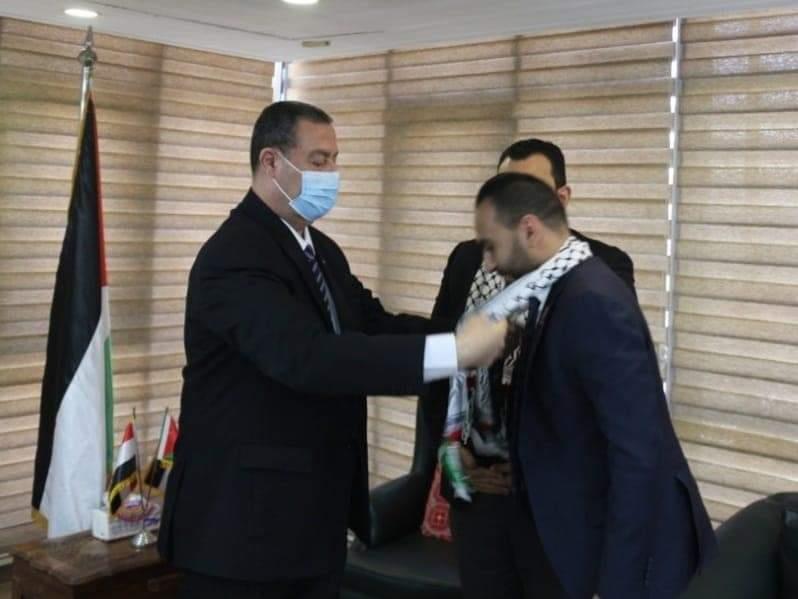 السفير الفلسطيني دياب اللوح وبرلمانببن مصريين