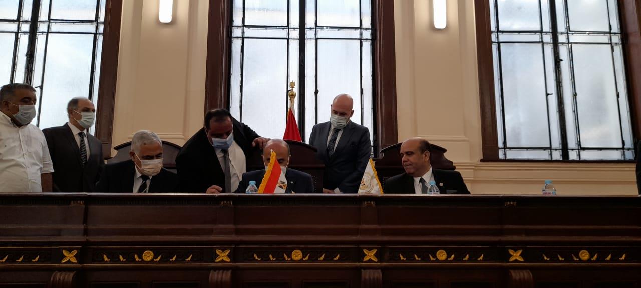 وزير العدل يفتتح قاعة مطورة بمحكمة جنايات الإسكندرية