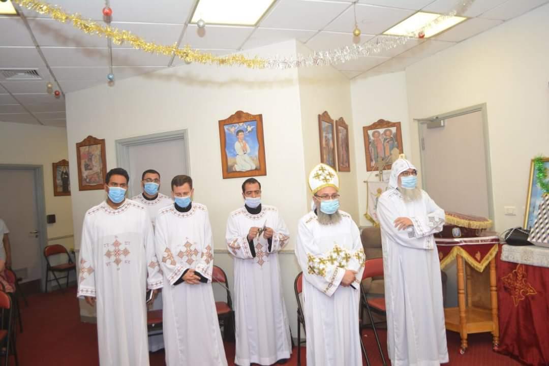 أسقف المنيا يترأس قداس الكنيسة الملحقة بمستشفى السرطان 