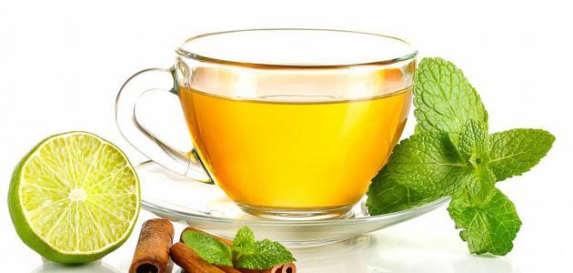 فوائد مذهلة لشرب كوب شاي أخضر بالليمون يوميا