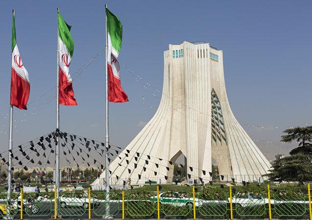 إيران تدين الهجوم على قنصليتها في هامبورج إيران تدين الهجوم على قنصليتها في هامبورج