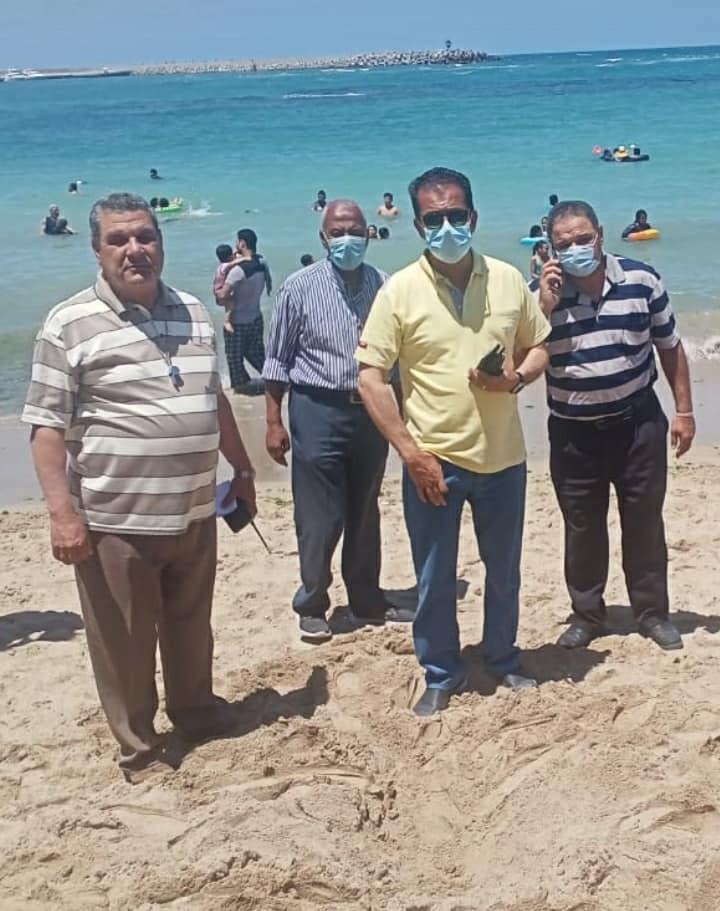 رئيس إدارة المصايف يقود حملة على الشواطئ