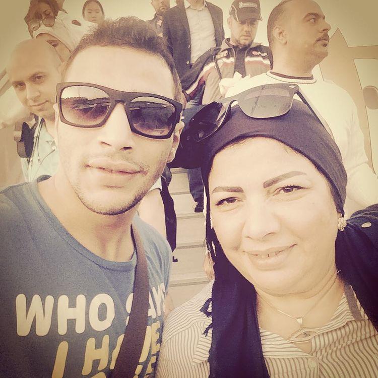 كريم صبري شقيق رامي صبري ووالدتهما - أغسطس 2015