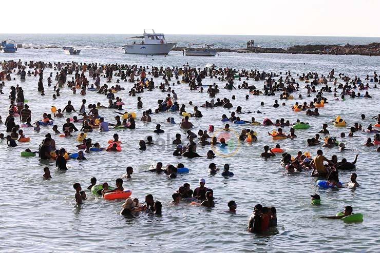 شواطئ الإسكندرية في ثاني أيام عيد الأضحى  