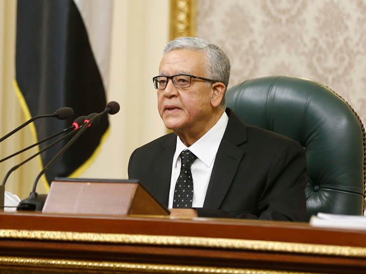 لأول مرة.. جبالي يطالب برلماني بالخروج من القاعة لمناقشة رفع الحصانة عنه لأول مرة.. جبالي يطالب برلماني بالخروج من القاعة لمناقشة رفع الحصانة عنه