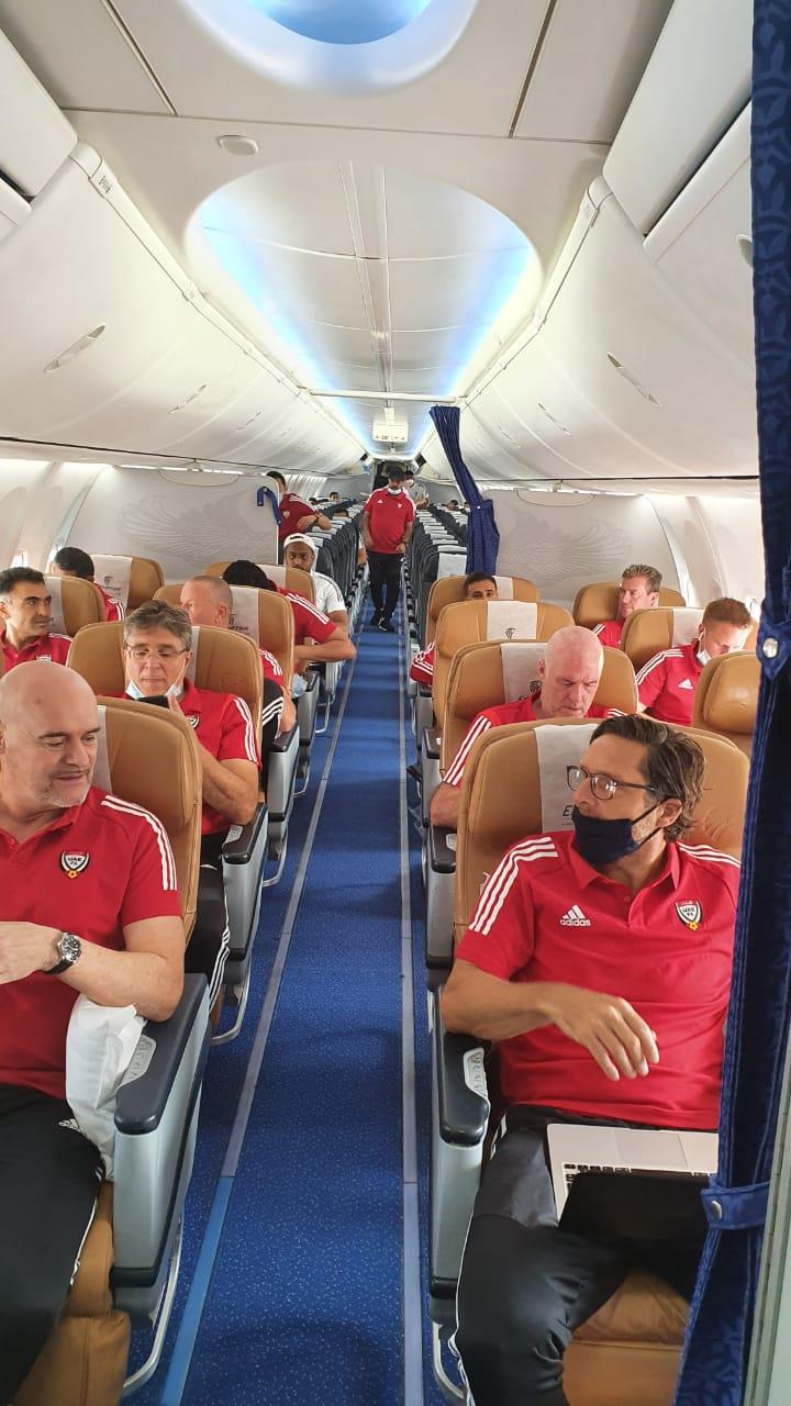 مصر للطيران تسيّر رحلة خاصة لنقل المنتخب الإماراتي