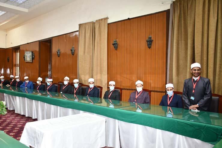 وزير الأوقاف يلتقي المجموعة الثالثة من المرشحين لبرنامج الإمام المفكر