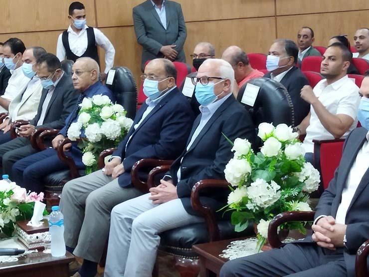 وزير التنمية المحلية يلتقي القيادات التنفيذية بمحافظة بورسعيد