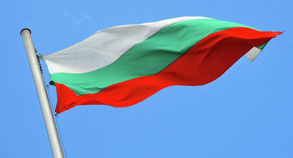 70 دبلوماسيًا روسيًا يغادرون بلغاريا بعد طردهم 70 دبلوماسيًا روسيًا يغادرون بلغاريا بعد طردهم