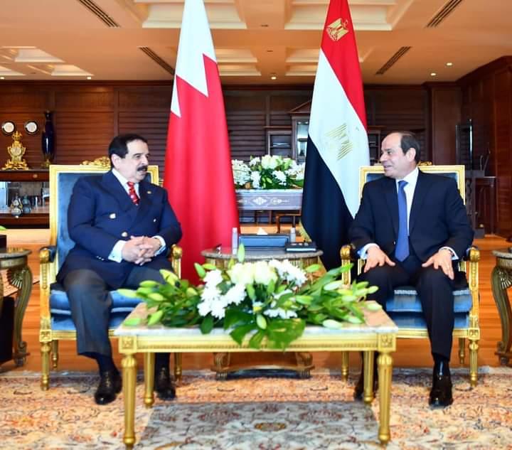 السيسي وملك البحرين يبحثان تطورات الأزمة الليبية والأوضاع في أفغانستان