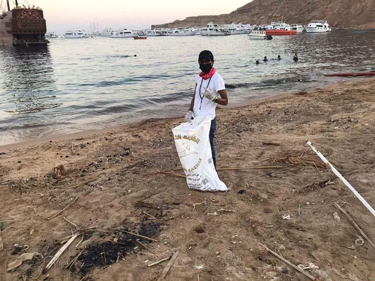 حملة لتنظيف شواطئ شرم الشيخ