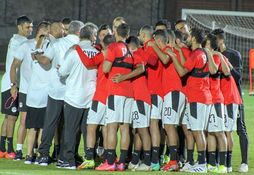 بالأرقام.. كيف تتقدم مصر إلى التصنيف الأول في فيفا قبل قرعة المونديال؟ بالأرقام.. كيف تتقدم مصر إلى التصنيف الأول في فيفا قبل قرعة المونديال؟