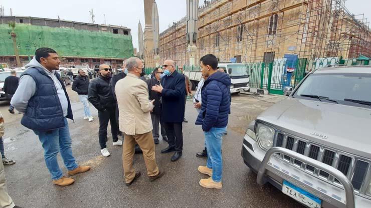 رئيس صندوق التنمية الحضرية يتفقد آثار حريق منطقة مسجد الحسين