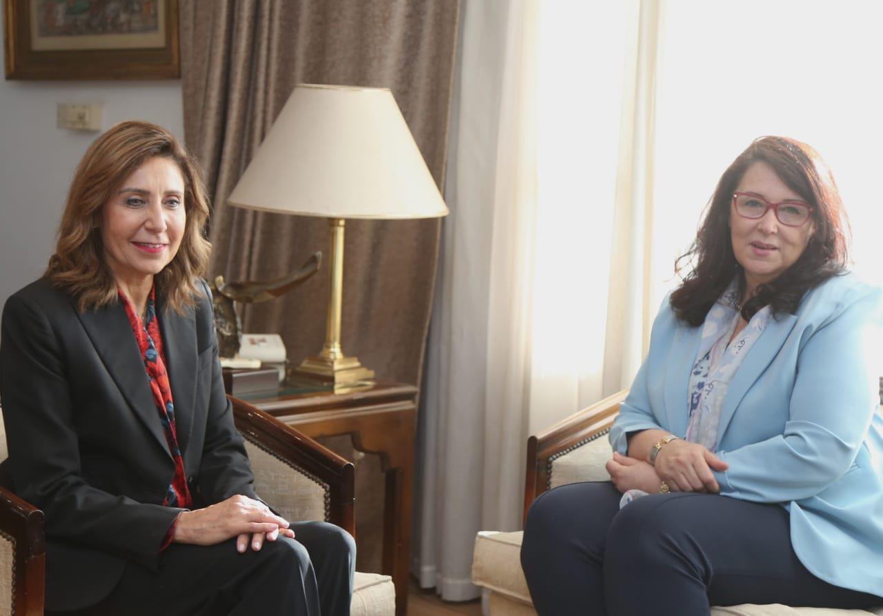 وزيرة الثقافة المصرية تستقبل نظيرتها التونسية