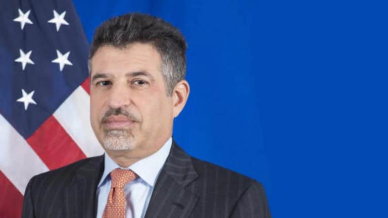 سفير أمريكا باليمن يُدين استهداف الحوثيين ميناء الضبة النفطي في حضرموت سفير أمريكا باليمن يُدين استهداف الحوثيين ميناء الضبة النفطي في حضرموت