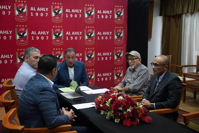 مصراوي يكشف.. الموقف النهائي في الأهلي قبل غلق القيد.. ومصير بلايلي وصلاح محسن مصراوي يكشف.. الموقف النهائي في الأهلي قبل غلق القيد.. ومصير بلايلي وصلاح محسن