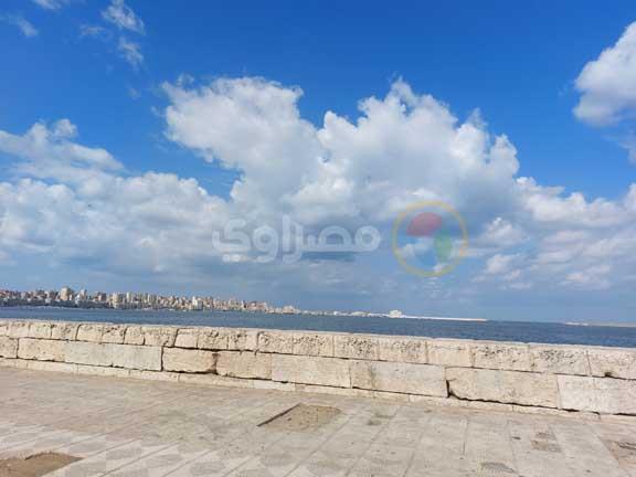 تكاثر السحب المنخفضة في سماء الإسكندرية