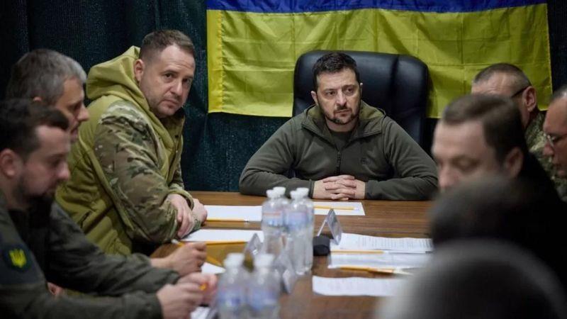 الحكومة الأوكرانية تقوم بإجلاء المدنيين من خيرسون