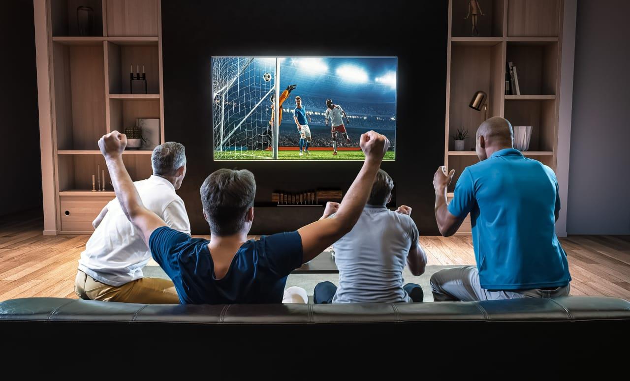 أفضل التلفزيونات الذكية لمشاهدة مباريات كأس العالم بخصومات تصل لـ 21%
