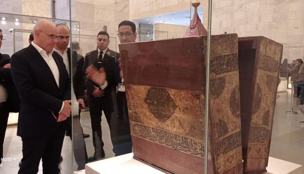رئيس أركان الجيش القبرصي يزور متحف الحضارة