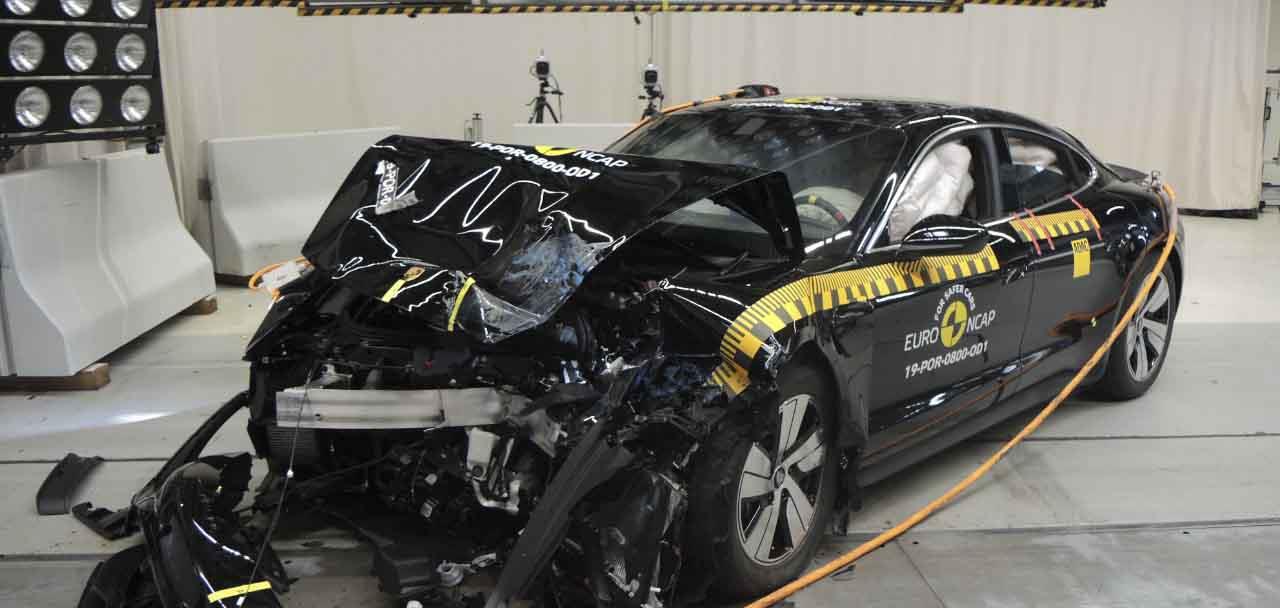 بورشه تايكان باختبارات التصادم الأوروبية Euro NCAP