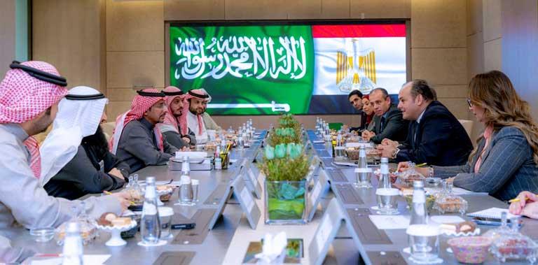 وزير التجارة: السعودية ثاني أكبر مستثمر بمصر بإجمالي 6.1 مليار دولار وزير التجارة: السعودية ثاني أكبر مستثمر بمصر بإجمالي 6.1 مليار دولار