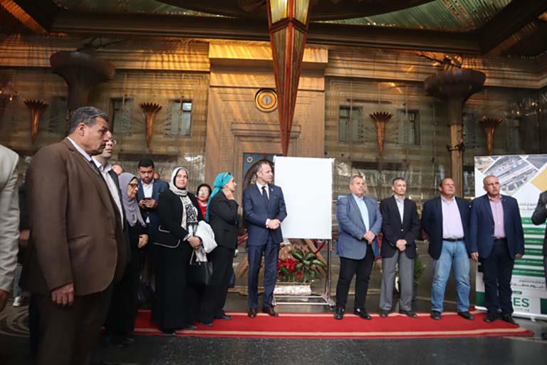 افتتاح المرحلة الأولى من مشروع الطاقة الشمسية بمحطة مصر بالقاهرة
