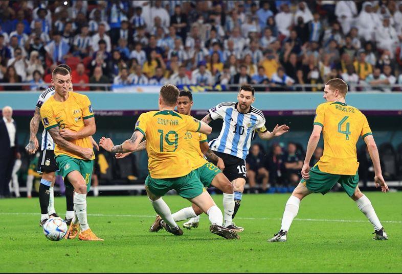 إنها ليلتك يا ميسي.. الأرجنتين تُسقط أستراليا وتتأهل إلى ربع نهائي كأس العالم