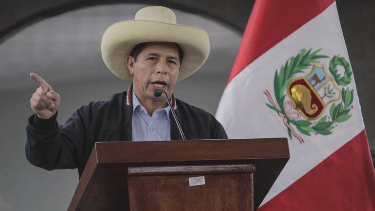حل برلمان واعتقال الرئيس كاستيلو.. ماذا يحدث في بيرو؟