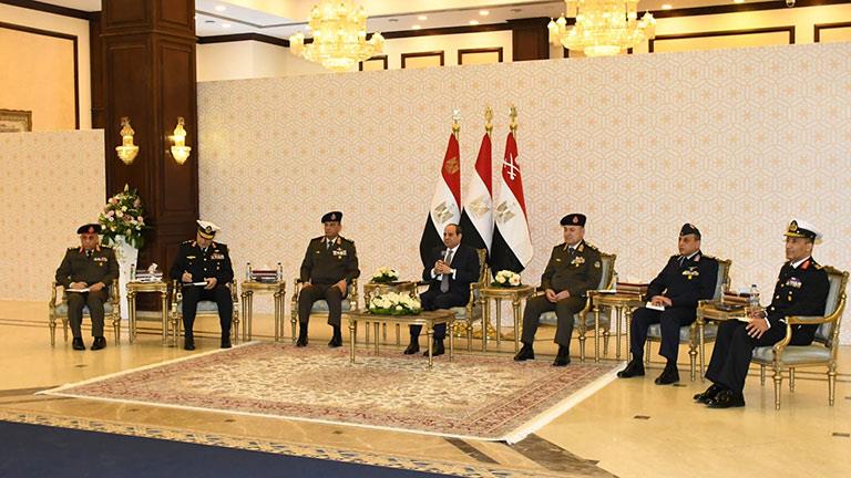 الرئيس السيسي مع قادة القوات المسلحة 
