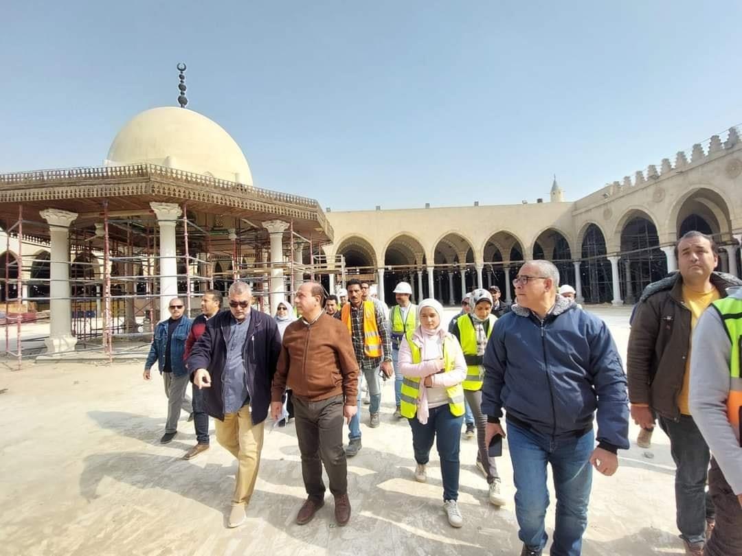 رئيس المركزي للتعمير يتفقد أعمال ترميم جامع عمرو بن العاص