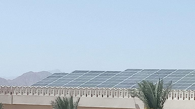 إطلاق أول محطة للطاقة الشمسية في منتجعات شرم الشيخ 