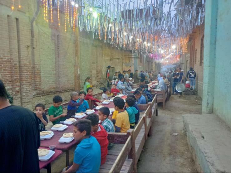 صفط النور تقيم أكبر مائدة إفطار جماعي في بني سويف