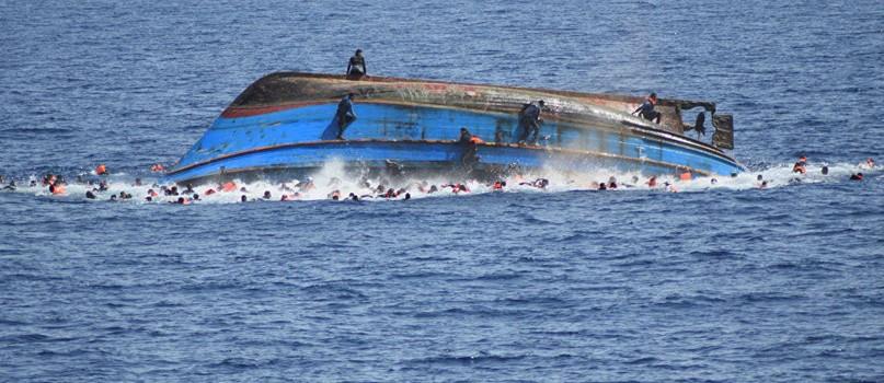 أبلغ وزير النقل السوري نظيره اللبناني بانتشال 33 جثة من قارب يقل مواطنين لبنانيين