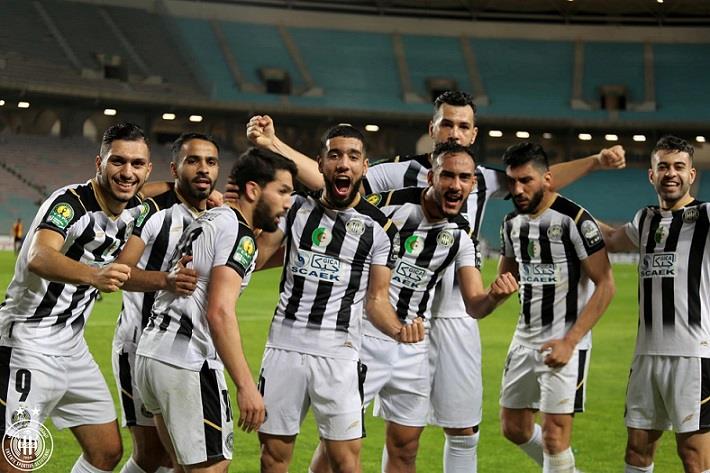 ما زال في مركز متأخر.. سطيف يحقق فوزًا كبيرًا في الدوري الجزائري استعدادًا للأهلي ما زال في مركز متأخر.. سطيف يحقق فوزًا كبيرًا في الدوري الجزائري استعدادًا للأهلي