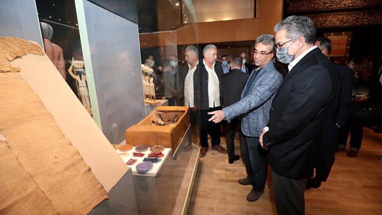 وزير السياحة والآثار يزور متحف الحضارة 
