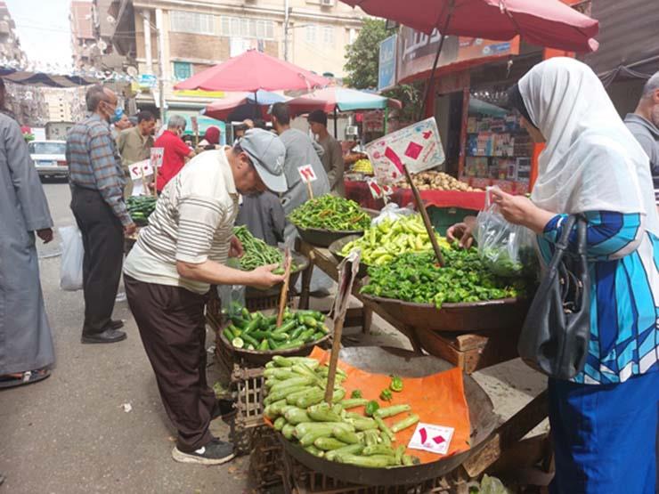 جولة في سوق أسيوط للخضروات بالأسبوع الثاني من رمضان