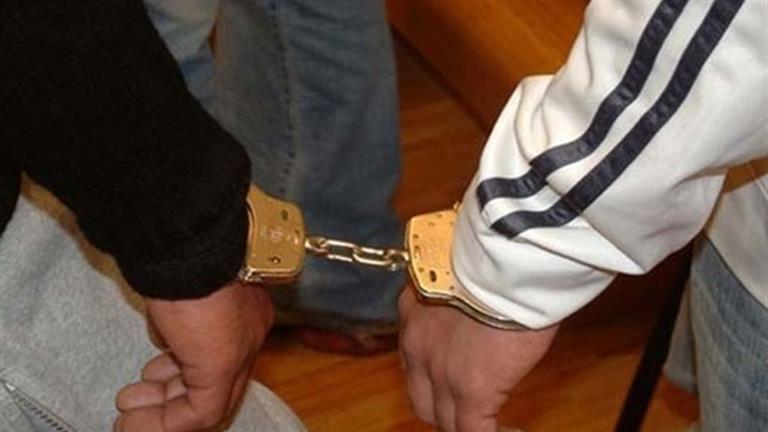 استولى على 250 مليون جنيه.. حبس "مستريح كرداسة" وحجز زوجته وأولاده استولى على 250 مليون جنيه.. حبس "مستريح كرداسة" وحجز زوجته وأولاده
