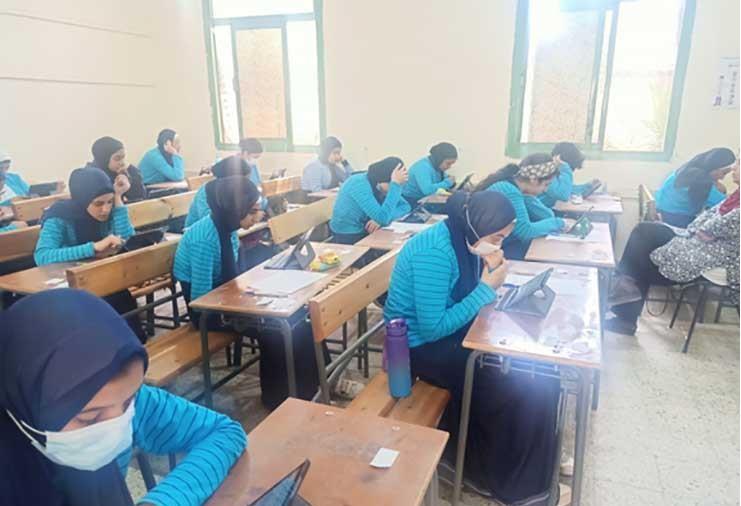 فتح باب التقديم للصف الأول الثانوي إلكترونيا لطلاب الشهادة الإعدادية فتح باب التقديم للصف الأول الثانوي إلكترونيا لطلاب الشهادة الإعدادية
