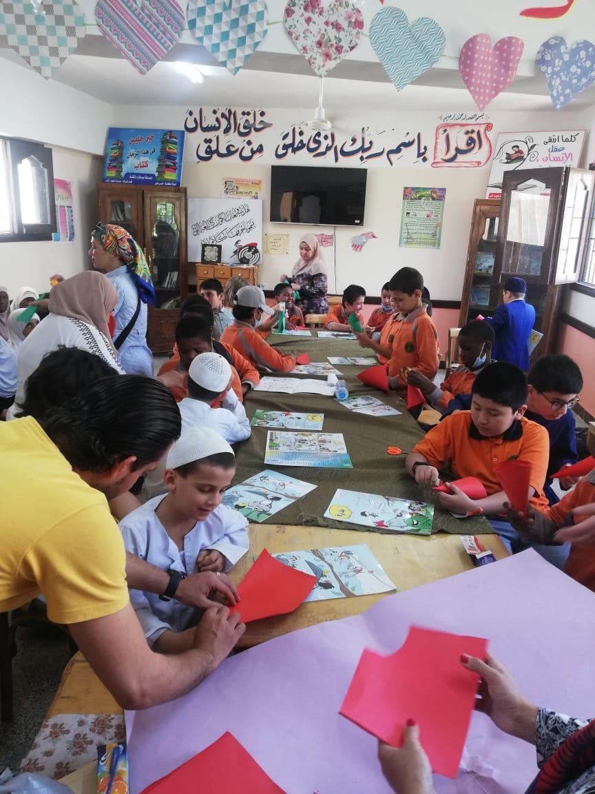 البيئة تنفذ يوما بيئيا للطلاب الوافدين بمعهد البعوث الإسلامية البيئة تنفذ يوما بيئيا للطلاب الوافدين بمعهد البعوث الإسلامية