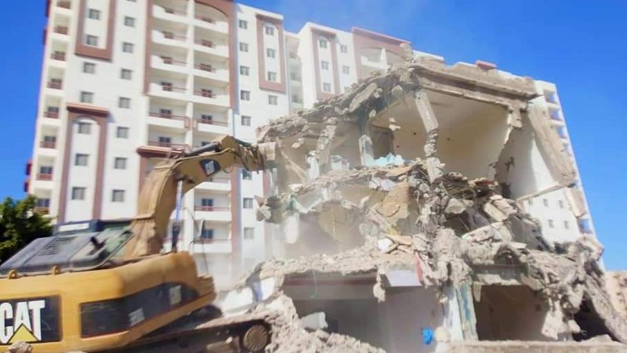 إزالة معوقات استكمال أعمال مشروع الإسكان ببورسعيد 